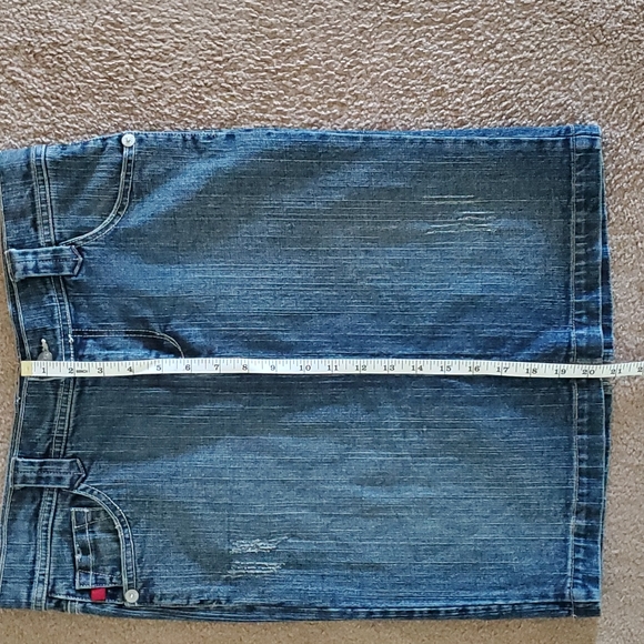 Jean skirt. - Picture 4 of 4